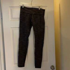 Lululemon size 10 wunder under